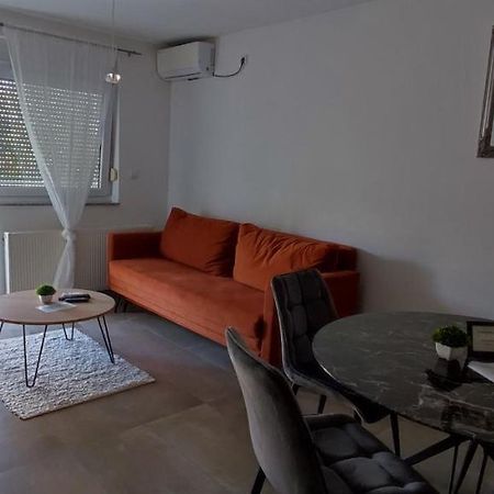Apartments Lapaz スヴェティ・マルティン・ナ・ムリ エクステリア 写真